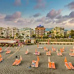 فندق Arsi Blue 4*